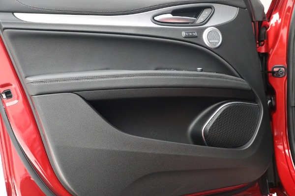 New 2022 Alfa Romeo Stelvio Veloce for sale Sold at Alfa Romeo of Westport in Westport CT 06880 18