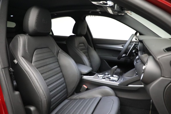 New 2022 Alfa Romeo Stelvio Veloce for sale Sold at Alfa Romeo of Westport in Westport CT 06880 20