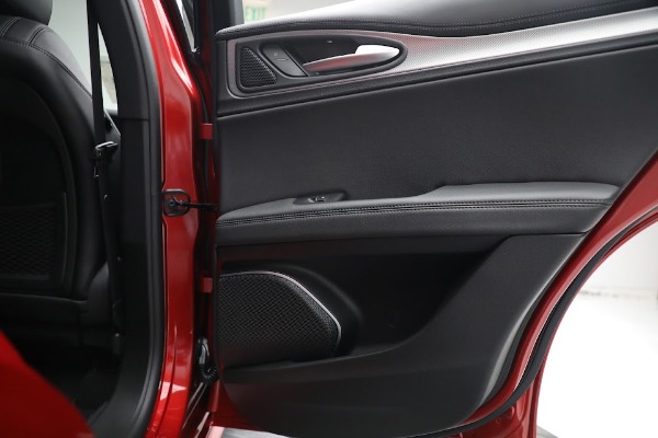 New 2022 Alfa Romeo Stelvio Veloce for sale Sold at Alfa Romeo of Westport in Westport CT 06880 25