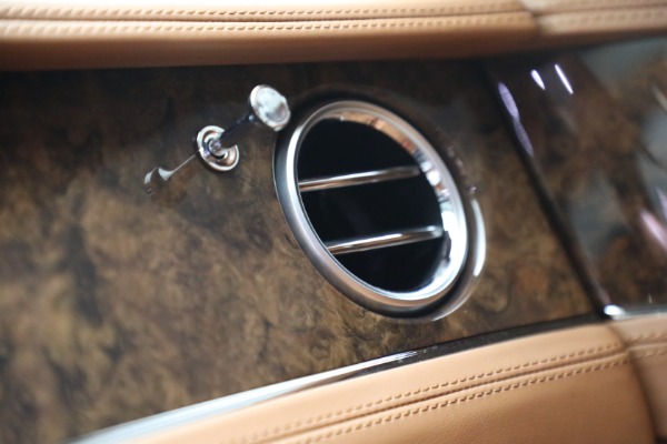 Used 2021 Bentley Flying Spur V8 for sale Sold at Alfa Romeo of Westport in Westport CT 06880 24