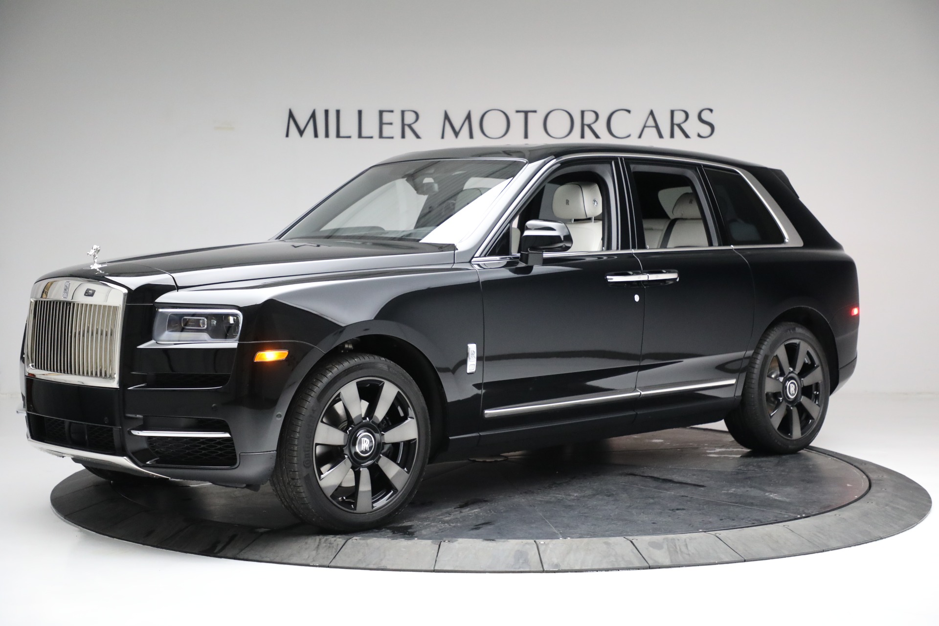 Used 2020 Rolls-Royce Cullinan for sale Sold at Alfa Romeo of Westport in Westport CT 06880 1