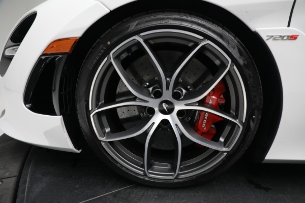 New 2022 McLaren 720S Spider Performance for sale $381,500 at Alfa Romeo of Westport in Westport CT 06880 23