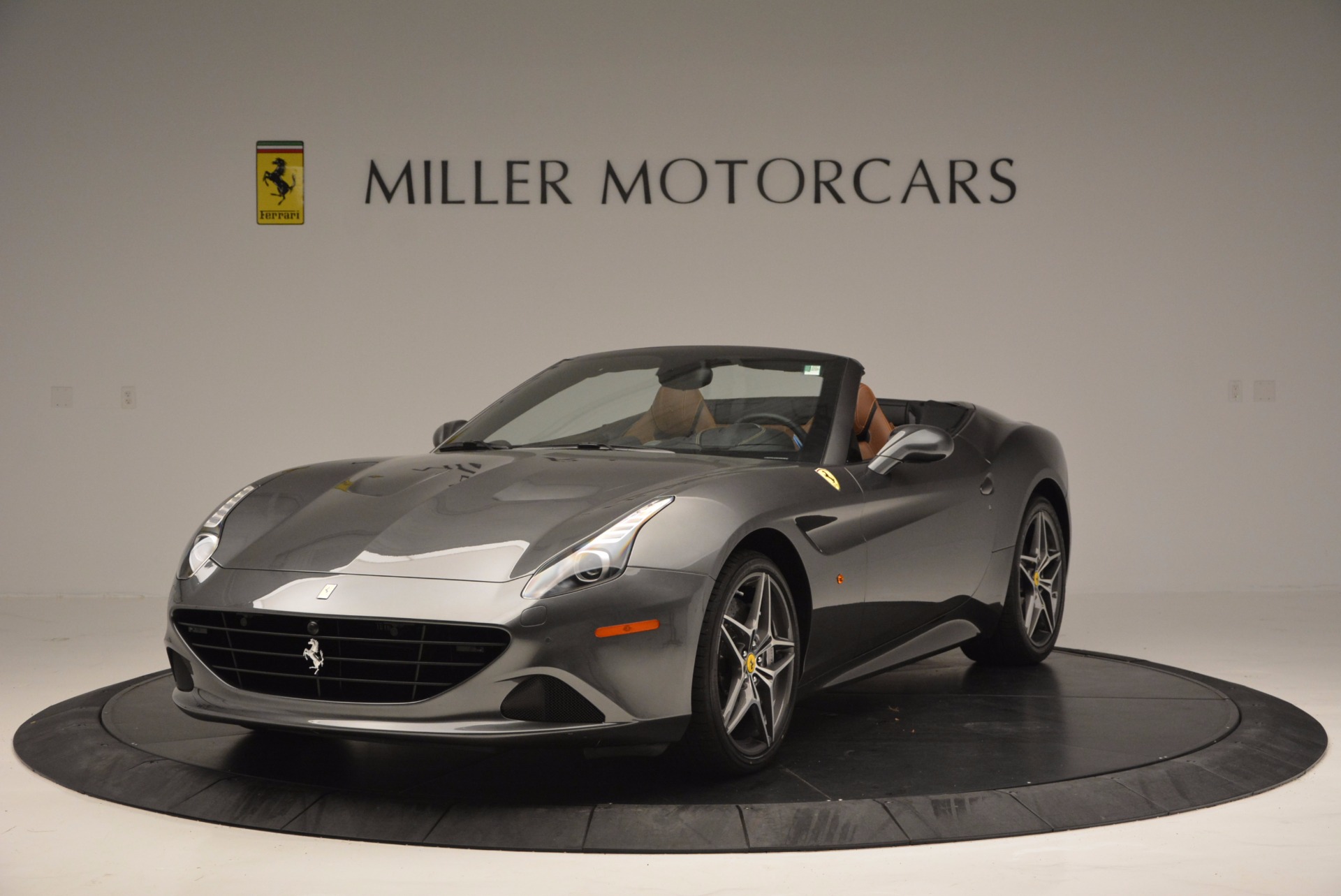 Used 2015 Ferrari California T for sale Sold at Alfa Romeo of Westport in Westport CT 06880 1