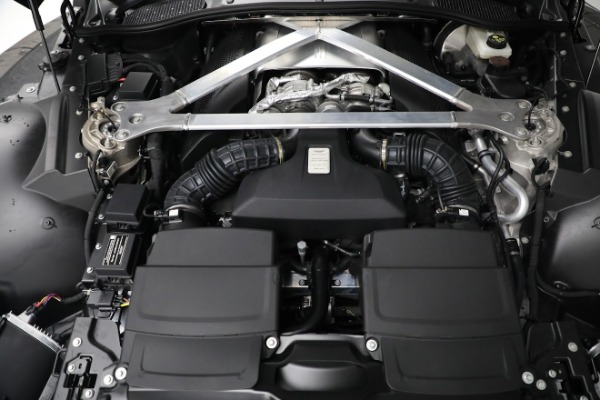 New 2022 Aston Martin Vantage F1 Edition for sale $210,586 at Alfa Romeo of Westport in Westport CT 06880 28