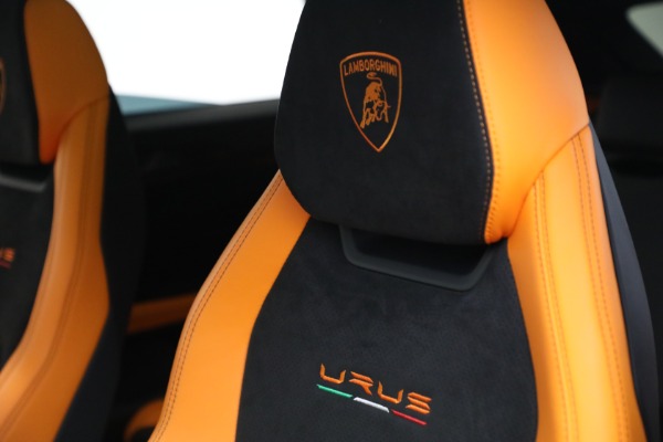 Used 2021 Lamborghini Urus Pearl Capsule Edition for sale Sold at Alfa Romeo of Westport in Westport CT 06880 21