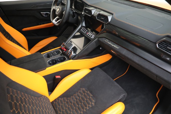 Used 2021 Lamborghini Urus Pearl Capsule Edition for sale Sold at Alfa Romeo of Westport in Westport CT 06880 27