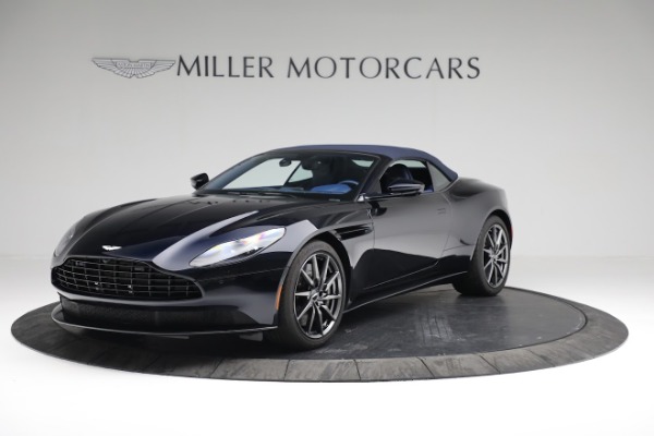 Used 2020 Aston Martin DB11 Volante for sale $214,900 at Alfa Romeo of Westport in Westport CT 06880 13
