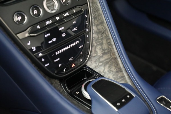 Used 2020 Aston Martin DB11 Volante for sale $214,900 at Alfa Romeo of Westport in Westport CT 06880 23