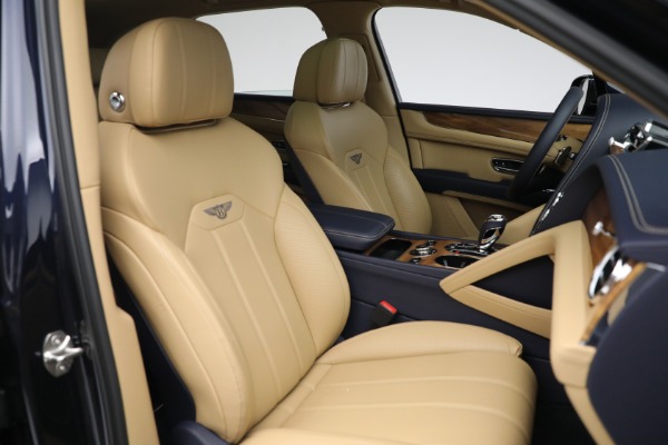 Used 2021 Bentley Bentayga V8 for sale Sold at Alfa Romeo of Westport in Westport CT 06880 25