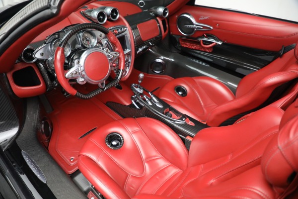 Used 2017 Pagani Huayra Roadster for sale Sold at Alfa Romeo of Westport in Westport CT 06880 23