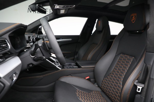 Used 2020 Lamborghini Urus for sale $295,900 at Alfa Romeo of Westport in Westport CT 06880 13