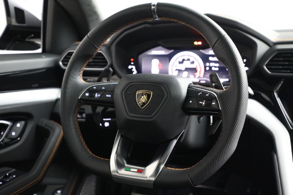 Used 2020 Lamborghini Urus for sale $295,900 at Alfa Romeo of Westport in Westport CT 06880 28