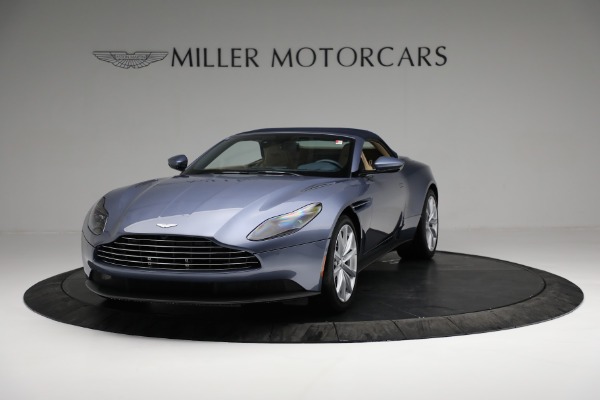 Used 2022 Aston Martin DB11 Volante for sale $169,900 at Alfa Romeo of Westport in Westport CT 06880 15