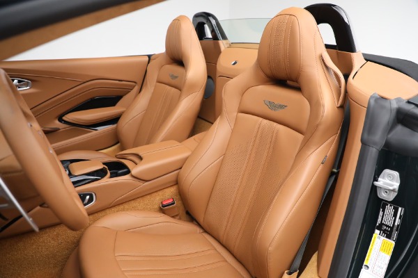 New 2022 Aston Martin Vantage Roadster for sale Sold at Alfa Romeo of Westport in Westport CT 06880 15