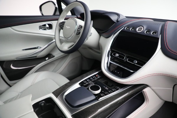 New 2022 Aston Martin DBX for sale $231,886 at Alfa Romeo of Westport in Westport CT 06880 21