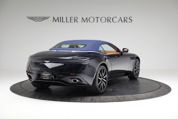 New 2022 Aston Martin DB11 Volante for sale $265,386 at Alfa Romeo of Westport in Westport CT 06880 16