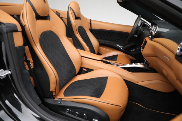 Used 2017 Ferrari California T for sale $178,900 at Alfa Romeo of Westport in Westport CT 06880 26