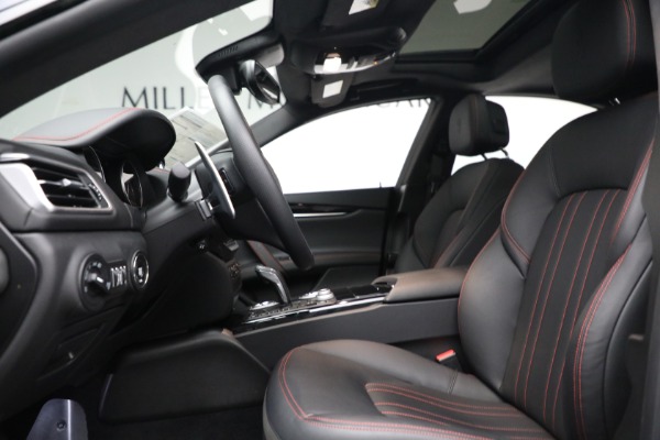 New 2022 Maserati Ghibli Modena Q4 for sale $84,457 at Alfa Romeo of Westport in Westport CT 06880 14