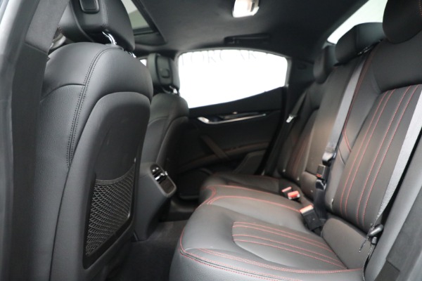 New 2022 Maserati Ghibli Modena Q4 for sale $84,457 at Alfa Romeo of Westport in Westport CT 06880 17