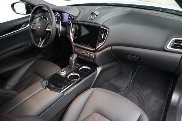 New 2022 Maserati Ghibli Modena Q4 for sale $84,457 at Alfa Romeo of Westport in Westport CT 06880 21