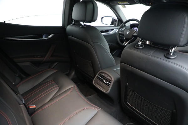 New 2022 Maserati Ghibli Modena Q4 for sale $84,457 at Alfa Romeo of Westport in Westport CT 06880 25