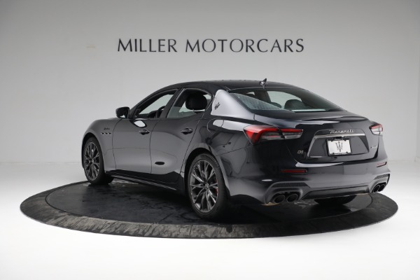 New 2022 Maserati Ghibli Modena Q4 for sale $84,457 at Alfa Romeo of Westport in Westport CT 06880 5