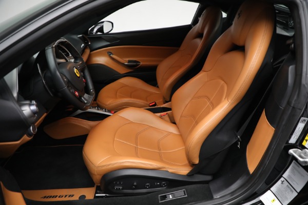 Used 2018 Ferrari 488 GTB for sale $309,900 at Alfa Romeo of Westport in Westport CT 06880 13