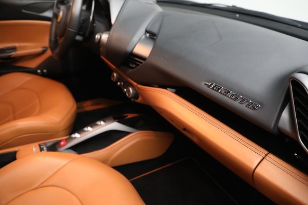 Used 2018 Ferrari 488 GTB for sale $309,900 at Alfa Romeo of Westport in Westport CT 06880 19