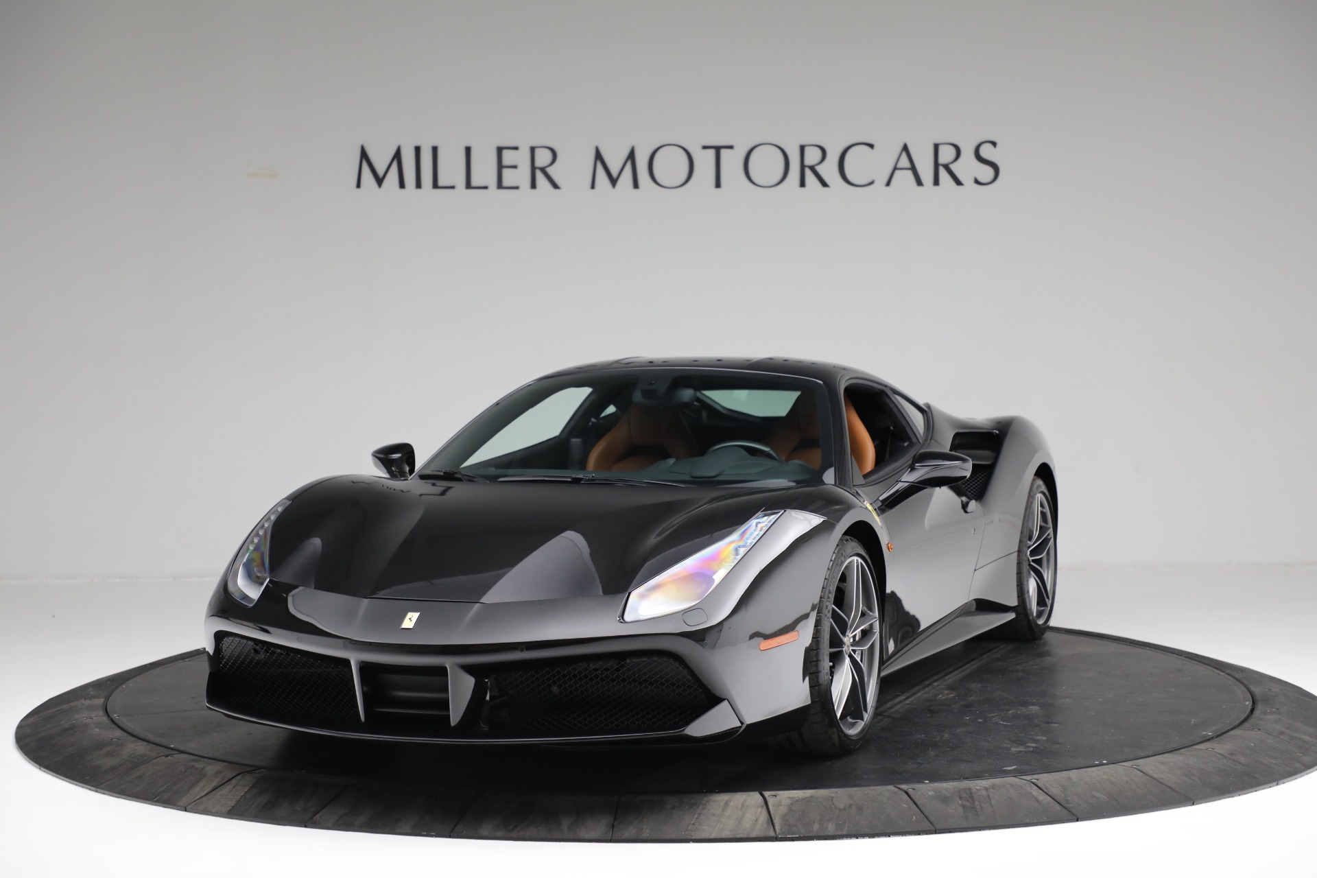 Used 2018 Ferrari 488 GTB for sale $309,900 at Alfa Romeo of Westport in Westport CT 06880 1
