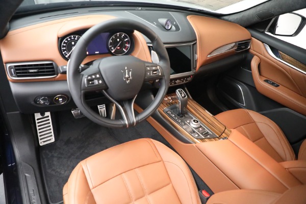 New 2022 Maserati Levante Modena for sale $112,575 at Alfa Romeo of Westport in Westport CT 06880 13