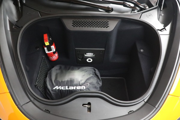 New 2022 McLaren GT for sale Sold at Alfa Romeo of Westport in Westport CT 06880 27