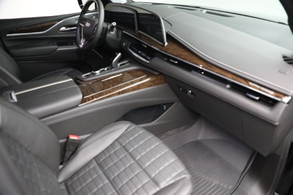 Used 2022 Cadillac Escalade Sport Platinum for sale $135,900 at Alfa Romeo of Westport in Westport CT 06880 21