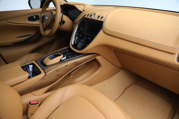 New 2022 Aston Martin DBX for sale $229,186 at Alfa Romeo of Westport in Westport CT 06880 20