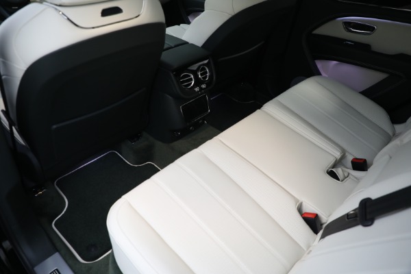 New 2022 Bentley Bentayga V8 for sale Call for price at Alfa Romeo of Westport in Westport CT 06880 21