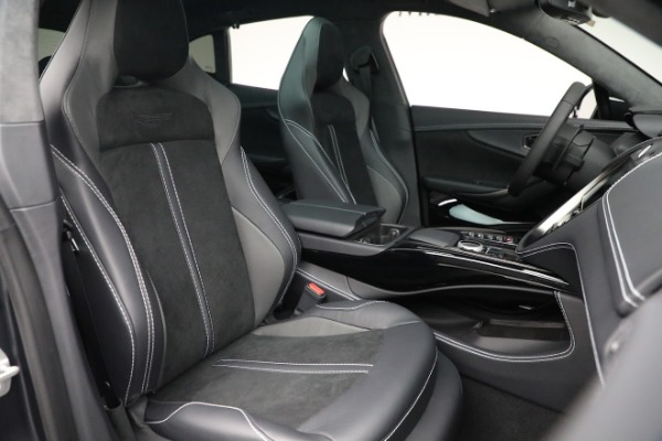 New 2022 Aston Martin DBX for sale $230,086 at Alfa Romeo of Westport in Westport CT 06880 22