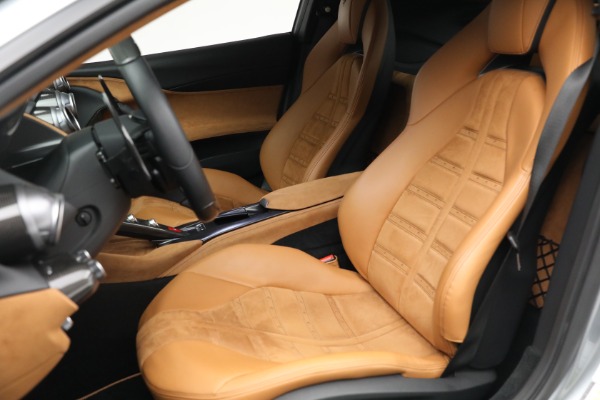 Used 2020 Ferrari 812 Superfast for sale Sold at Alfa Romeo of Westport in Westport CT 06880 15