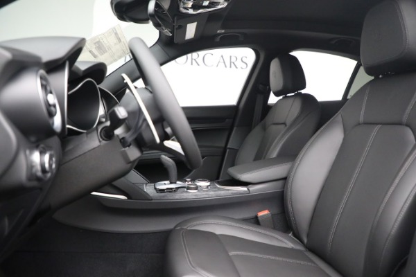 New 2022 Alfa Romeo Stelvio Sprint for sale Sold at Alfa Romeo of Westport in Westport CT 06880 13