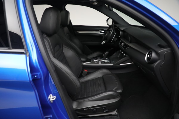 Used 2022 Alfa Romeo Stelvio Veloce for sale $32,900 at Alfa Romeo of Westport in Westport CT 06880 15
