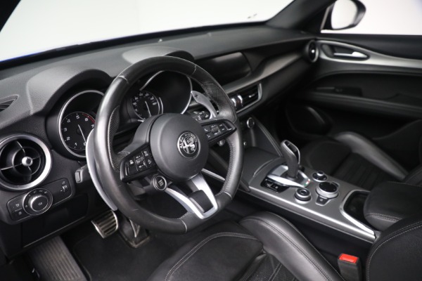 Used 2022 Alfa Romeo Stelvio Veloce for sale $32,900 at Alfa Romeo of Westport in Westport CT 06880 22
