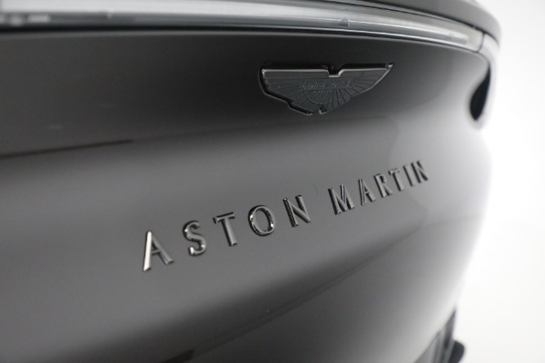Used 2022 Aston Martin DBX for sale $105,900 at Alfa Romeo of Westport in Westport CT 06880 23