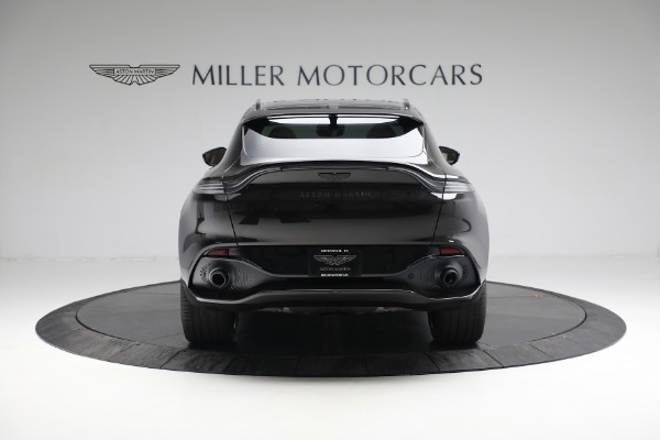 Used 2022 Aston Martin DBX for sale $105,900 at Alfa Romeo of Westport in Westport CT 06880 5