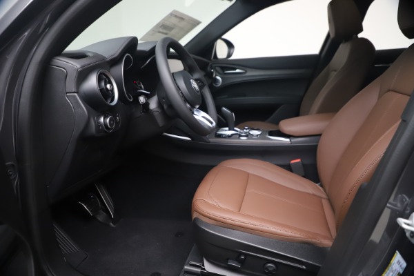 New 2022 Alfa Romeo Stelvio Ti for sale $55,330 at Alfa Romeo of Westport in Westport CT 06880 14