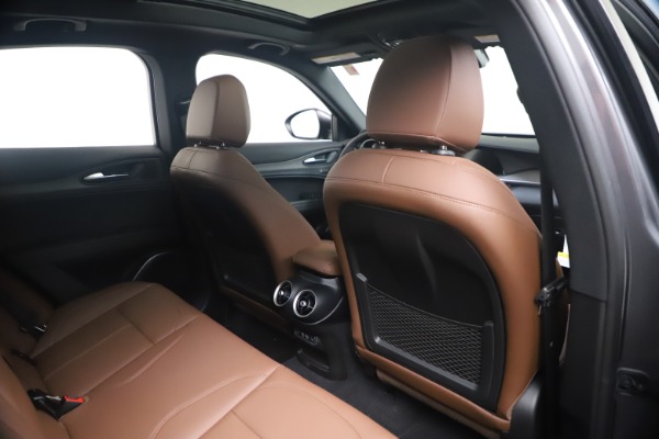 New 2022 Alfa Romeo Stelvio Ti for sale $55,330 at Alfa Romeo of Westport in Westport CT 06880 26