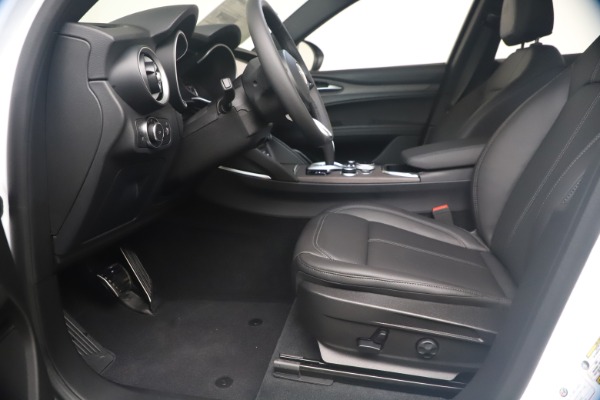 New 2022 Alfa Romeo Stelvio Ti for sale $52,095 at Alfa Romeo of Westport in Westport CT 06880 14