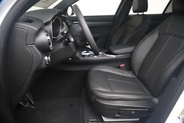 New 2022 Alfa Romeo Stelvio Ti for sale $52,095 at Alfa Romeo of Westport in Westport CT 06880 15