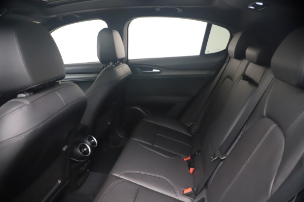 New 2022 Alfa Romeo Stelvio Ti for sale $52,095 at Alfa Romeo of Westport in Westport CT 06880 20