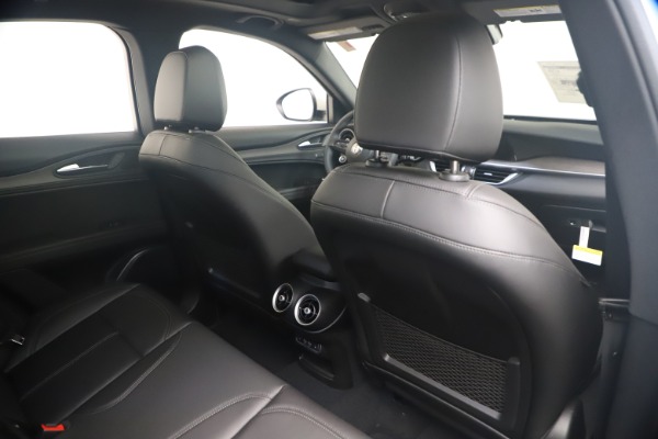 New 2022 Alfa Romeo Stelvio Ti for sale $52,095 at Alfa Romeo of Westport in Westport CT 06880 26