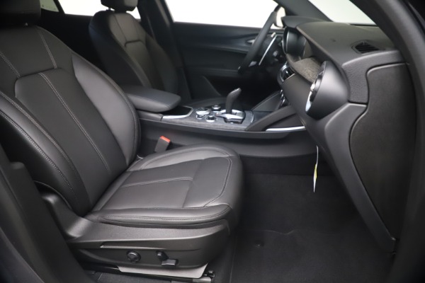 New 2022 Alfa Romeo Stelvio Sprint for sale $52,705 at Alfa Romeo of Westport in Westport CT 06880 23