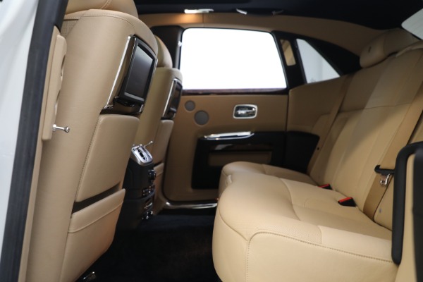 Used 2013 Rolls-Royce Ghost for sale Sold at Alfa Romeo of Westport in Westport CT 06880 18