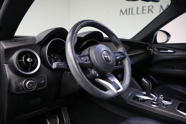 Used 2022 Alfa Romeo Stelvio Ti for sale Sold at Alfa Romeo of Westport in Westport CT 06880 21